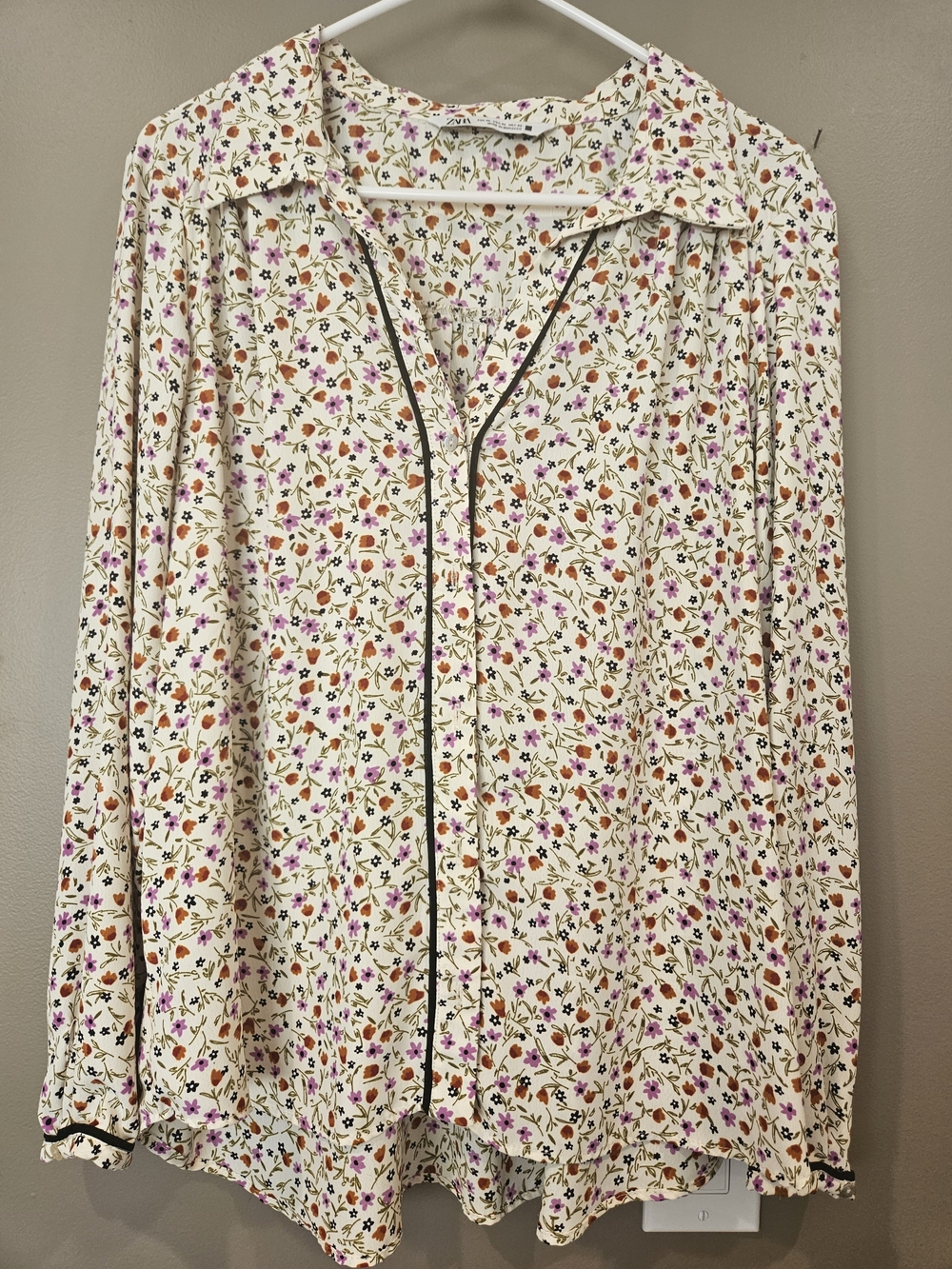 Zara Cream Floral Button-Up Shirt with Pink & Rust Flowers